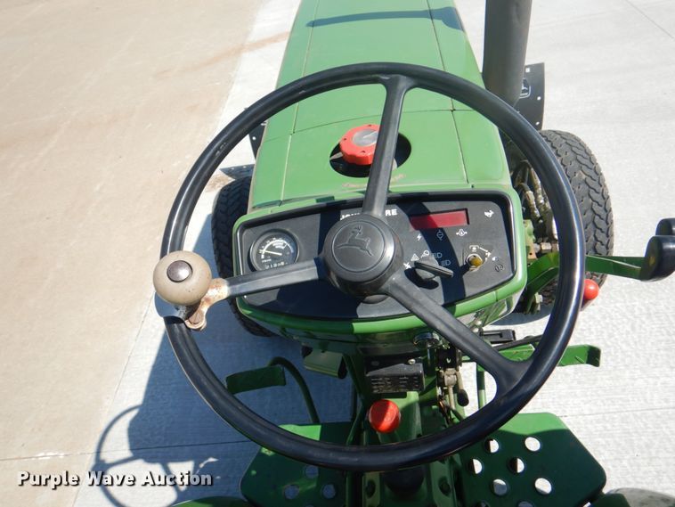 image for item KW9876 John Deere 750  MFWD tractor