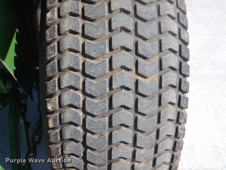 image for item KW9876 John Deere 750  MFWD tractor