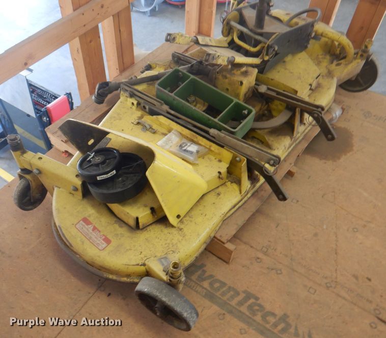 image for item KW9876 John Deere 750  MFWD tractor