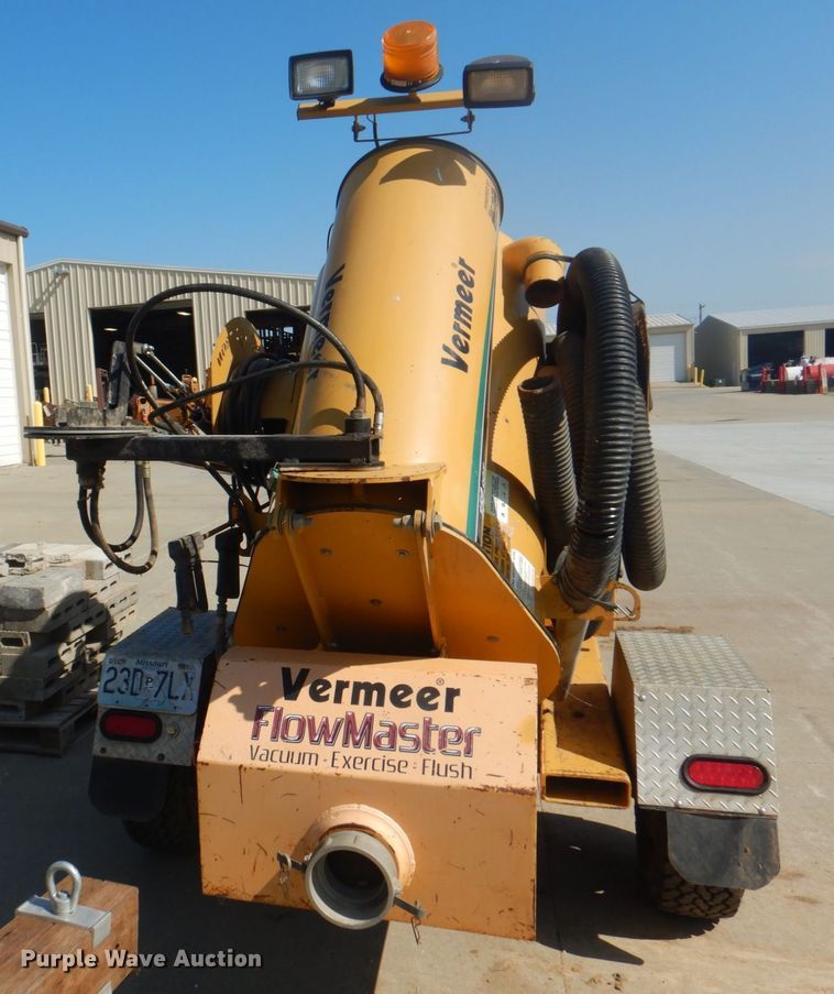 image for item KW9877 2006 Vermeer 150SGT  FlowMaster vacuum excavator