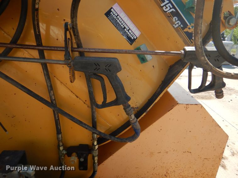 image for item KW9877 2006 Vermeer 150SGT  FlowMaster vacuum excavator