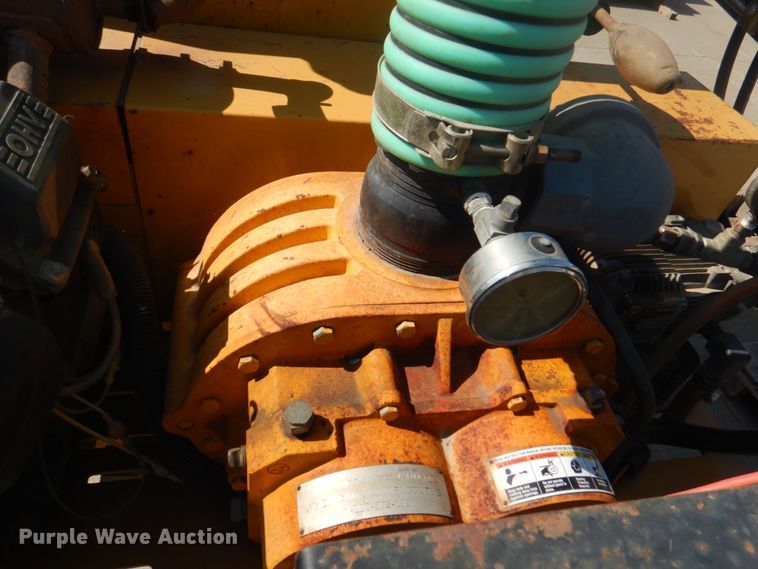 image for item KW9877 2006 Vermeer 150SGT  FlowMaster vacuum excavator