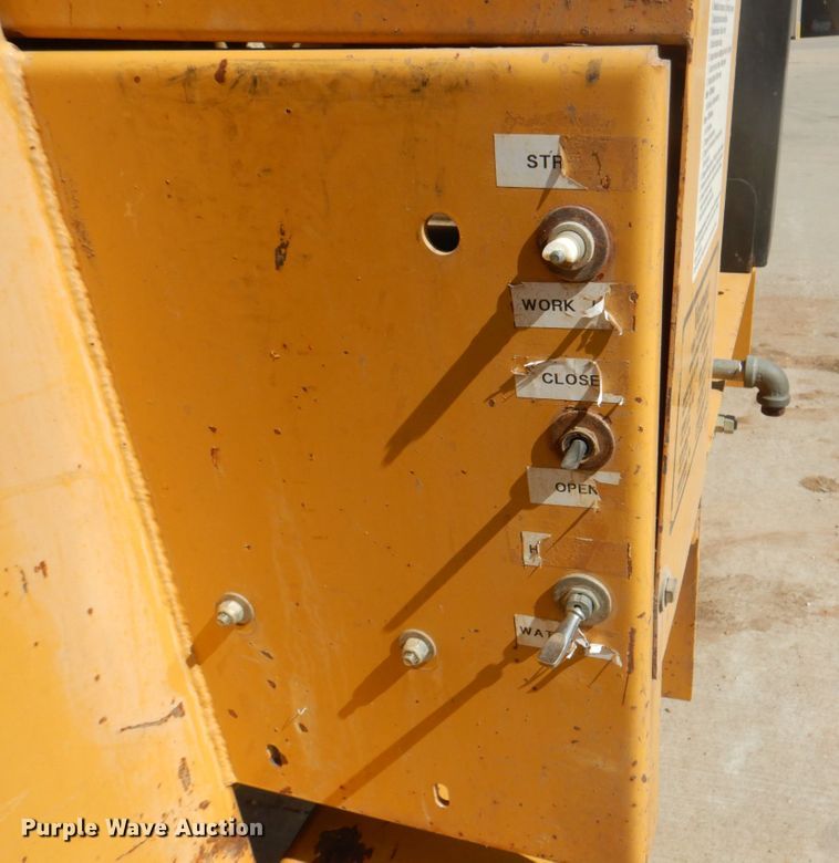 image for item KW9877 2006 Vermeer 150SGT  FlowMaster vacuum excavator