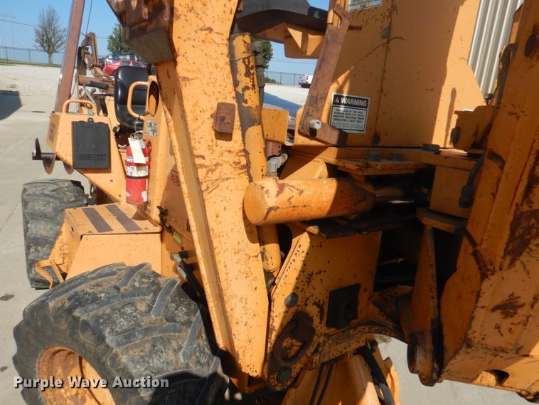 image for item KW9878 1992 Case 660  trencher