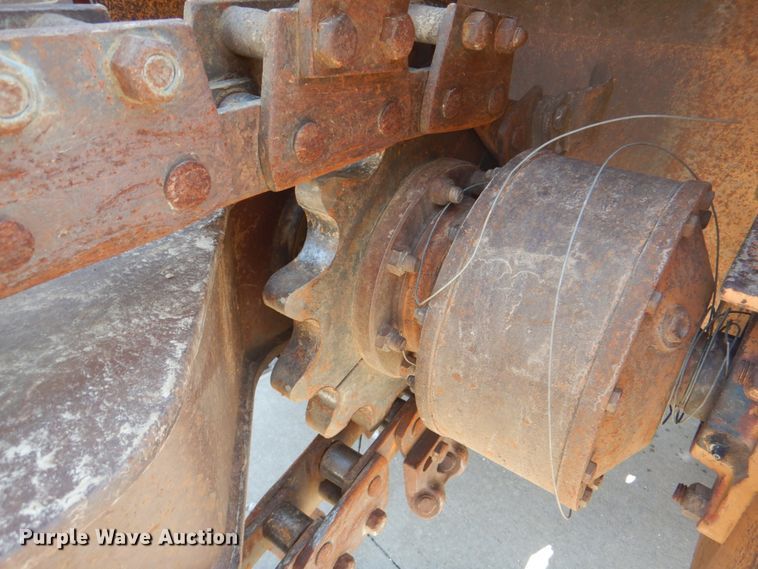 image for item KW9878 1992 Case 660  trencher