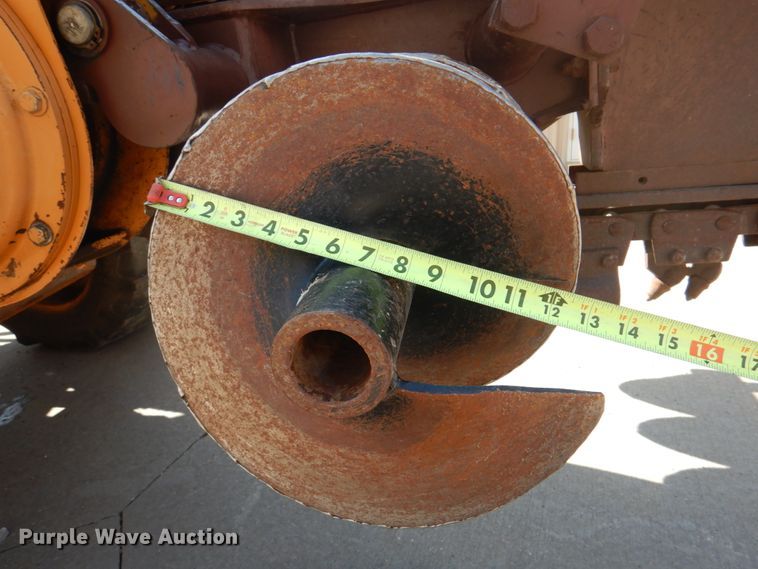 image for item KW9878 1992 Case 660  trencher