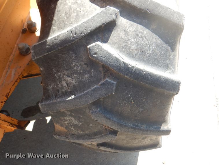 image for item KW9878 1992 Case 660  trencher