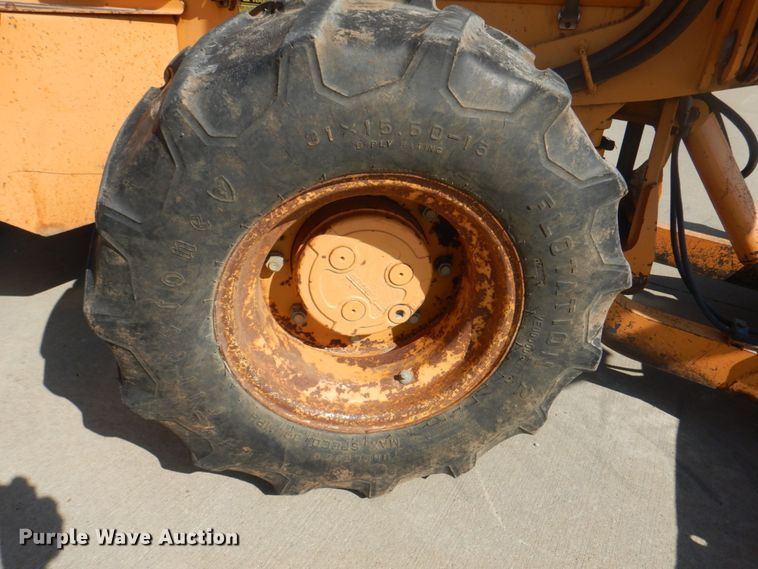 image for item KW9878 1992 Case 660  trencher