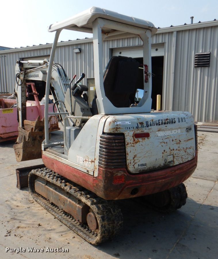 image for item KX9449 2006 Takeuchi TB125  mini excavator
