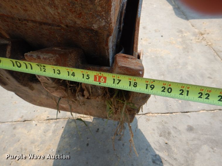 image for item KX9449 2006 Takeuchi TB125  mini excavator