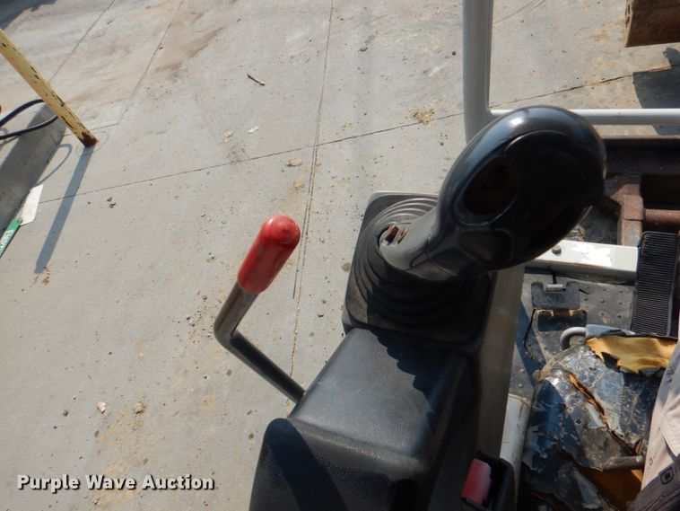 image for item KX9449 2006 Takeuchi TB125  mini excavator