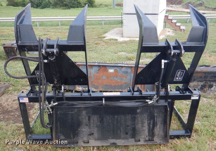 image for item KX9460 Balemaster BM2500-SK-STR-GRAPPLE 73"W skid steer grapple bucket