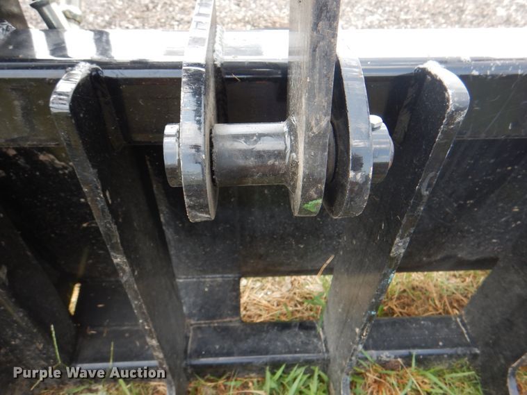 image for item KX9460 Balemaster BM2500-SK-STR-GRAPPLE 73"W skid steer grapple bucket