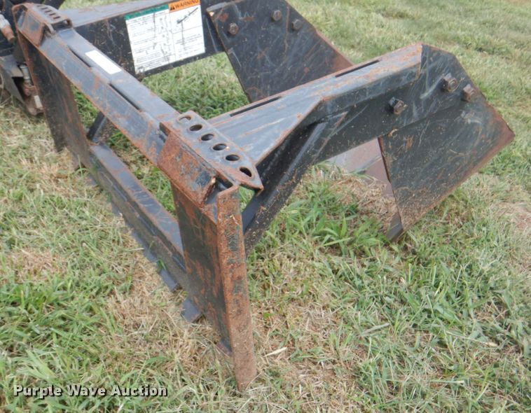 image for item KX9462 Bobcat 25"W skid steer digger