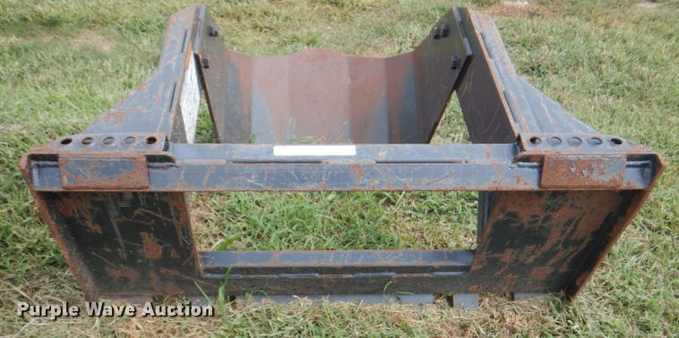 image for item KX9462 Bobcat 25"W skid steer digger