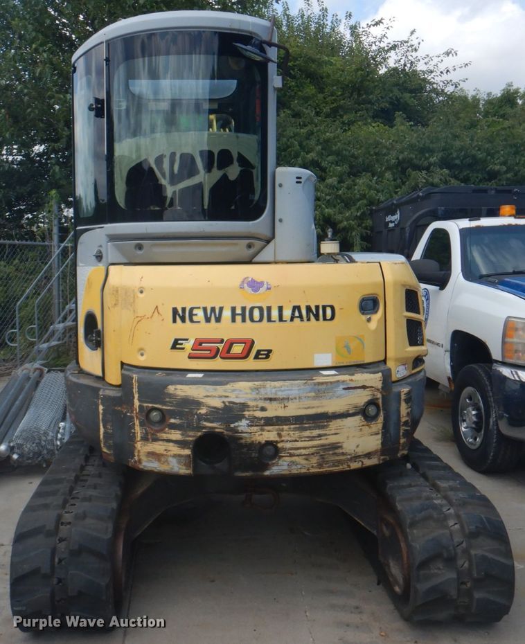 image for item KX9643 New Holland E50B  mini excavator