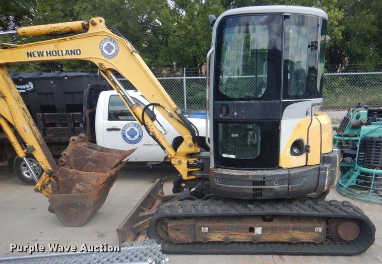 image for item KX9643 New Holland E50B  mini excavator