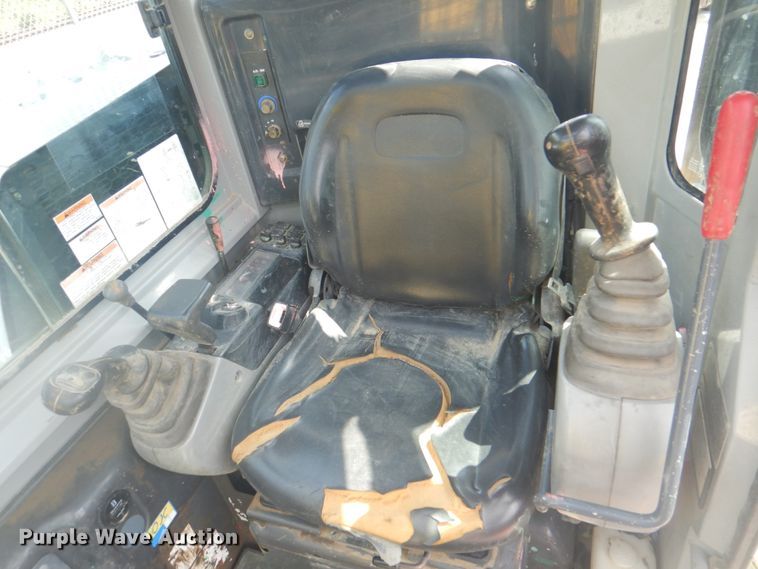 image for item KX9643 New Holland E50B  mini excavator