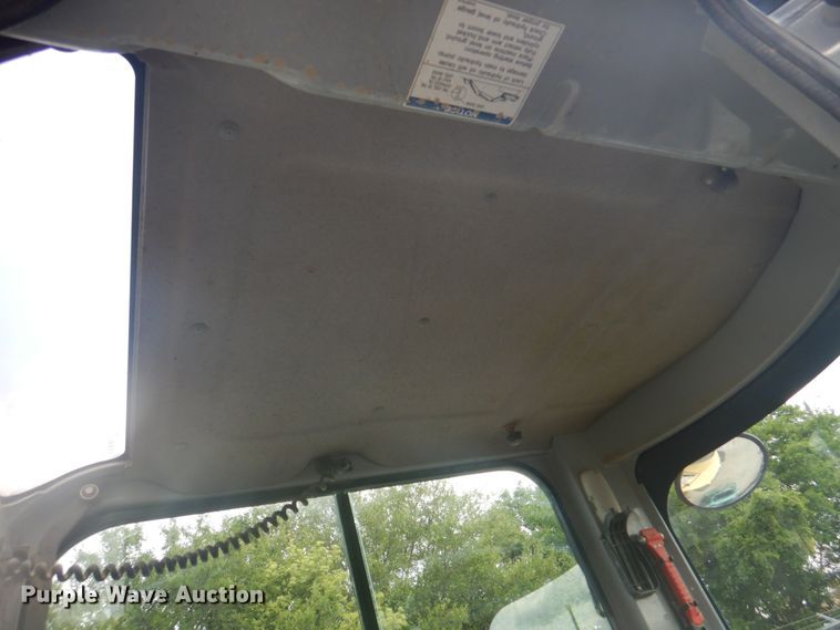 image for item KX9643 New Holland E50B  mini excavator