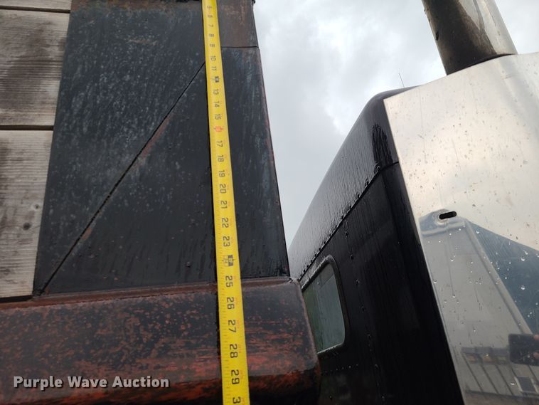 image for item L1384 1988 Kenworth T600  dump truck