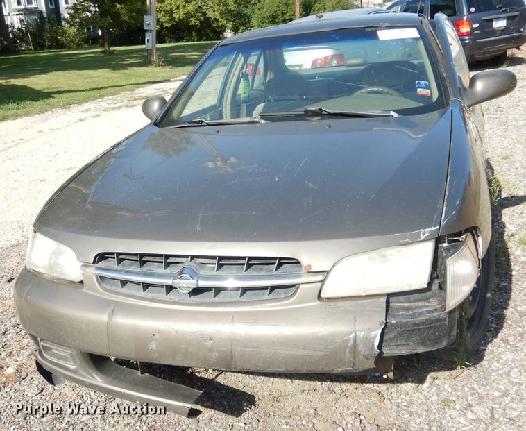 image for item DG0794 1998 Nissan Altima