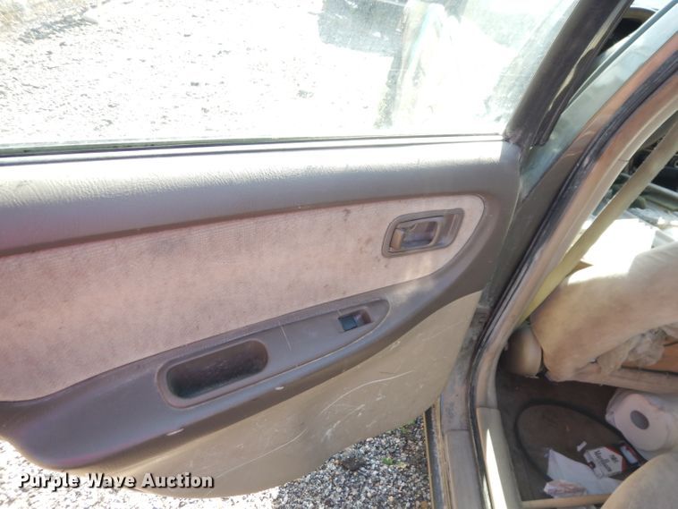 image for item DG0794 1998 Nissan Altima