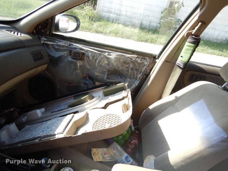 image for item DG0794 1998 Nissan Altima