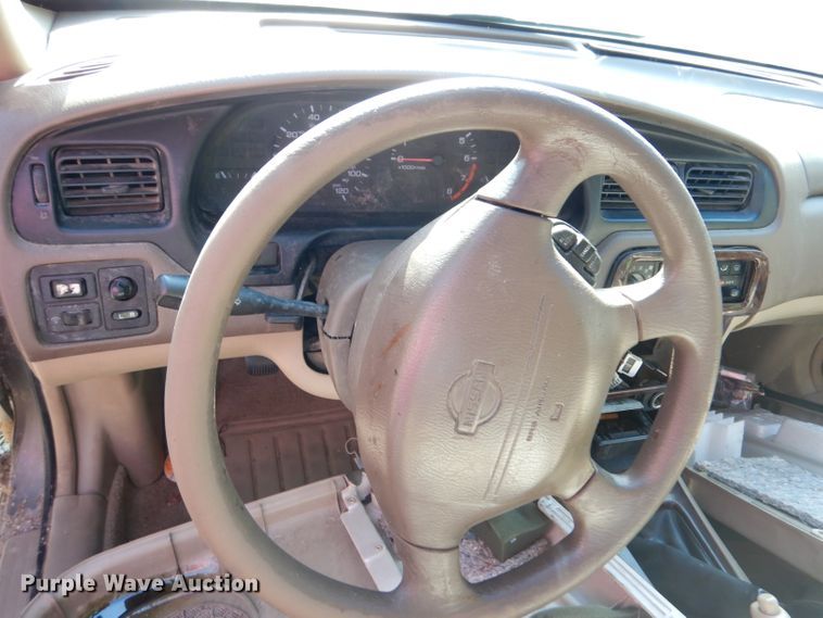 image for item DG0794 1998 Nissan Altima