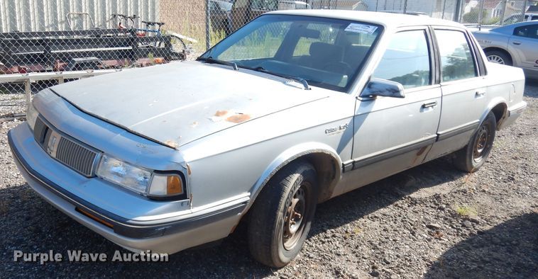 image for item DG0796 1992 Oldsmobile Cutlass Ciera S