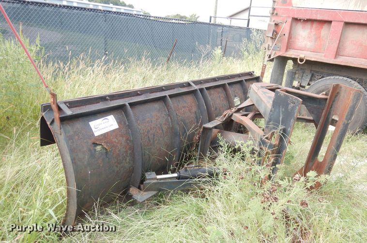 image for item DG0813 10'W snow plow