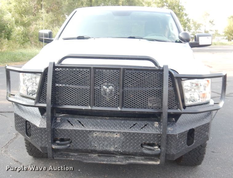 image for item DG0815 2017 Dodge Ram 1500  Crew Cab pickup truck
