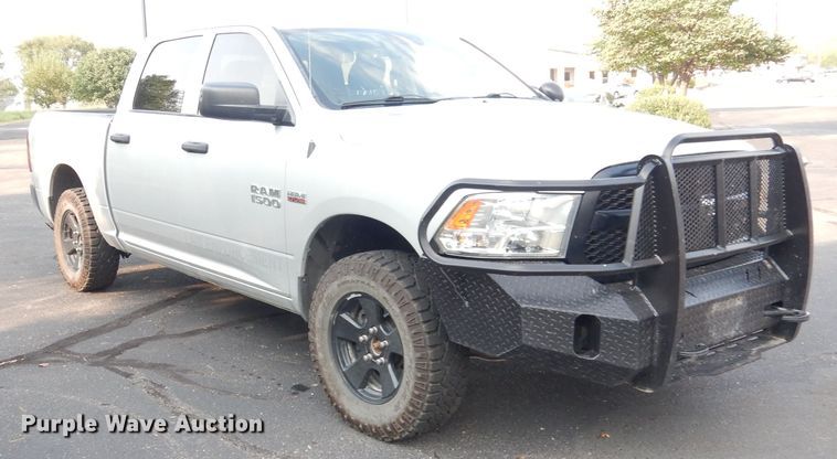 image for item DG0815 2017 Dodge Ram 1500  Crew Cab pickup truck