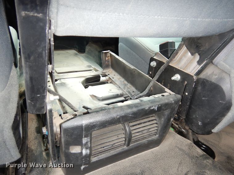 image for item DG0815 2017 Dodge Ram 1500  Crew Cab pickup truck