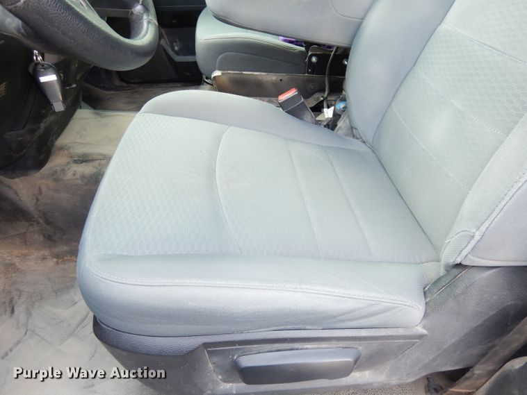 image for item DG0815 2017 Dodge Ram 1500  Crew Cab pickup truck