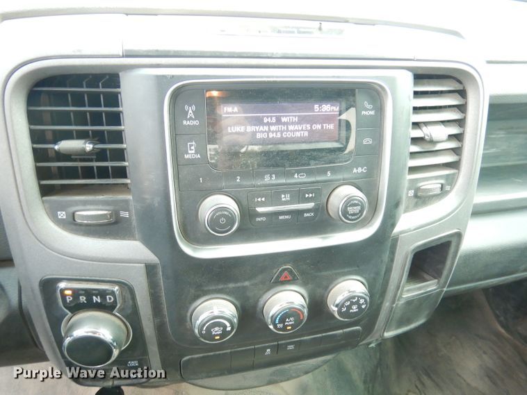 image for item DG0815 2017 Dodge Ram 1500  Crew Cab pickup truck