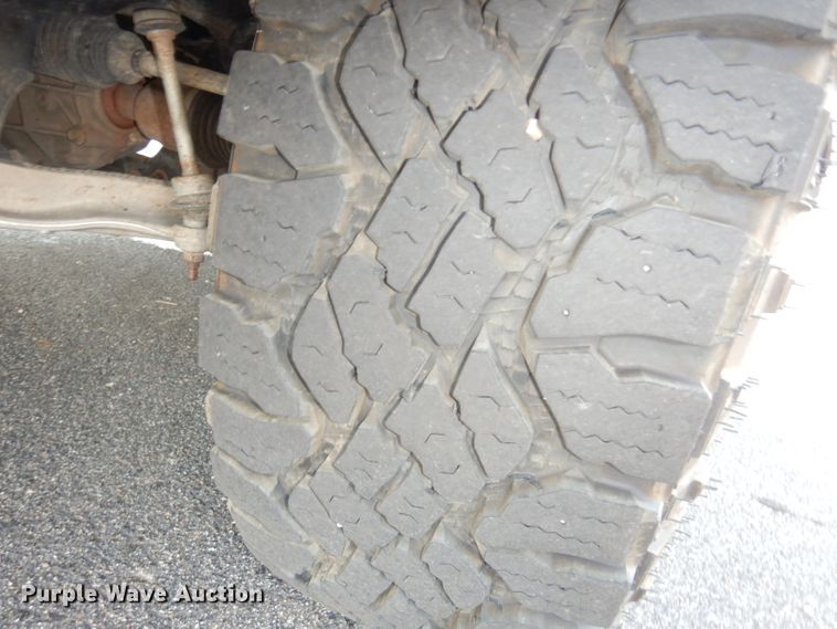 image for item DG0815 2017 Dodge Ram 1500  Crew Cab pickup truck