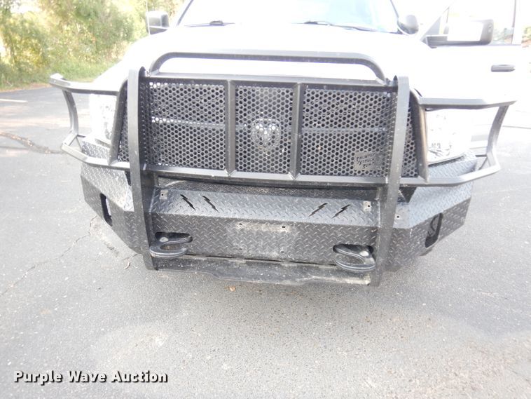image for item DG0815 2017 Dodge Ram 1500  Crew Cab pickup truck
