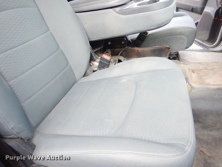 image for item DG0815 2017 Dodge Ram 1500  Crew Cab pickup truck