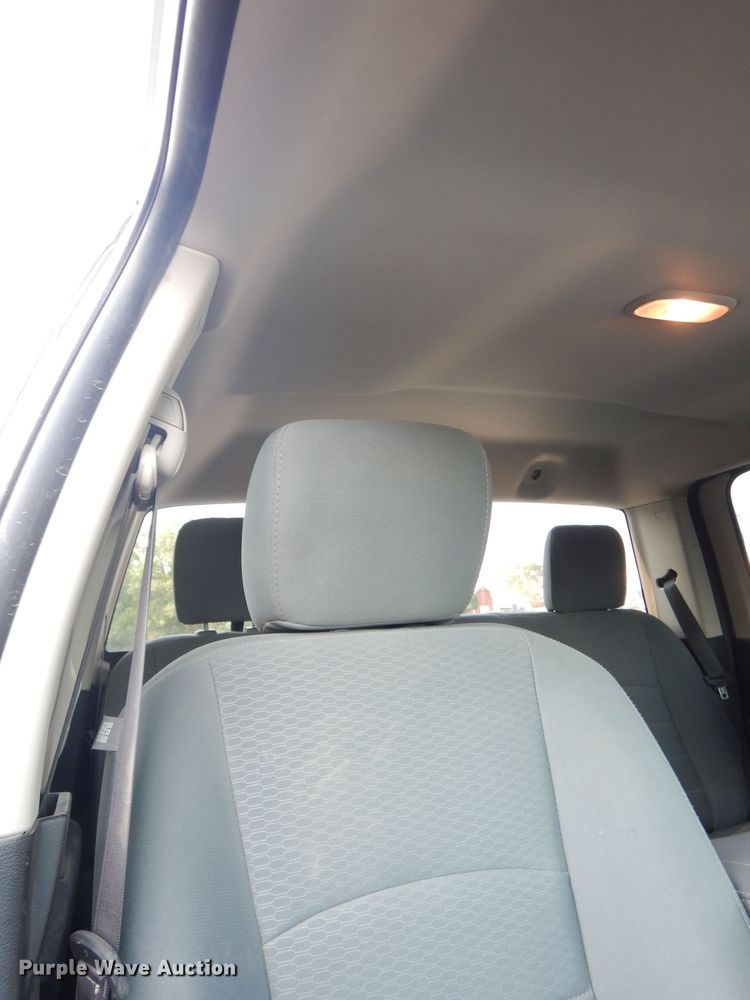 image for item DG0815 2017 Dodge Ram 1500  Crew Cab pickup truck