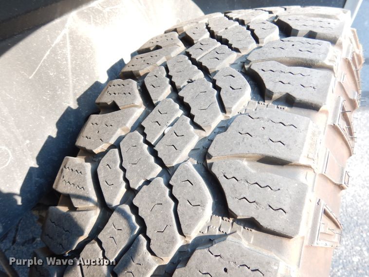 image for item DG0815 2017 Dodge Ram 1500  Crew Cab pickup truck