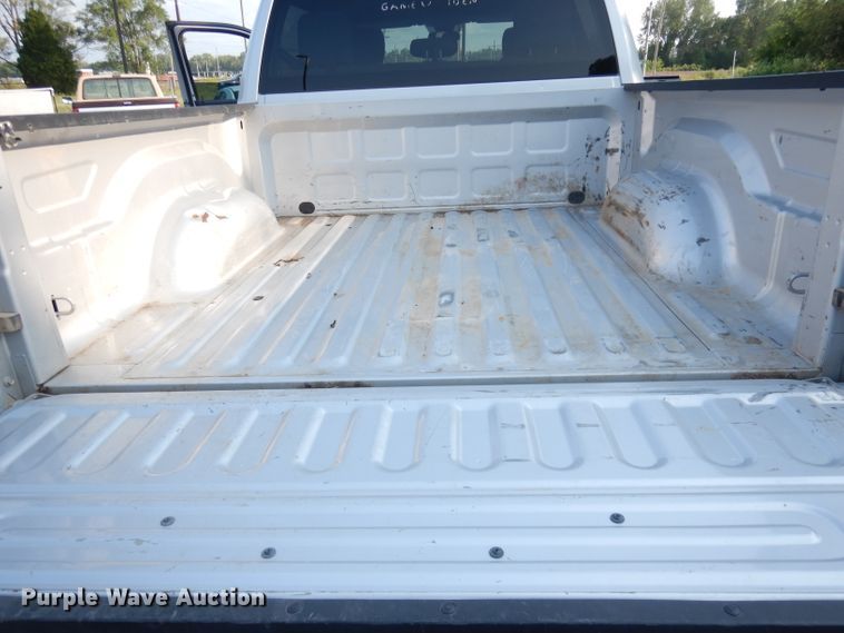 image for item DG0815 2017 Dodge Ram 1500  Crew Cab pickup truck