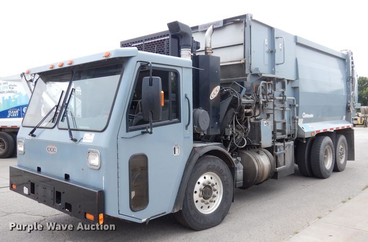 image for item DG0855 2011 Crane Carrier LET2-26-UNK  refuse truck