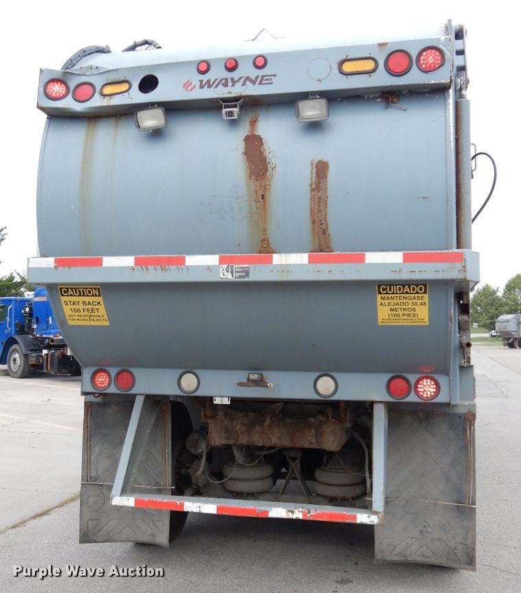 image for item DG0855 2011 Crane Carrier LET2-26-UNK  refuse truck