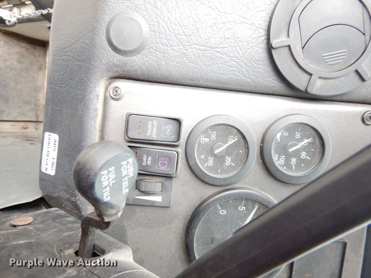 image for item DG0855 2011 Crane Carrier LET2-26-UNK  refuse truck