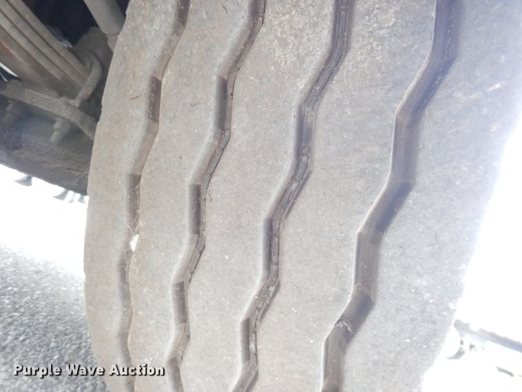 image for item DG0855 2011 Crane Carrier LET2-26-UNK  refuse truck