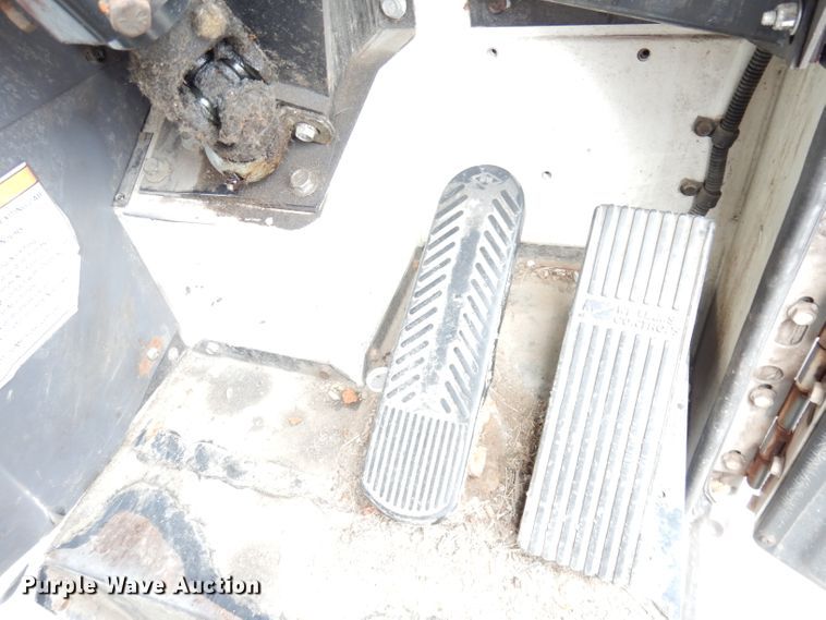 image for item DG0855 2011 Crane Carrier LET2-26-UNK  refuse truck