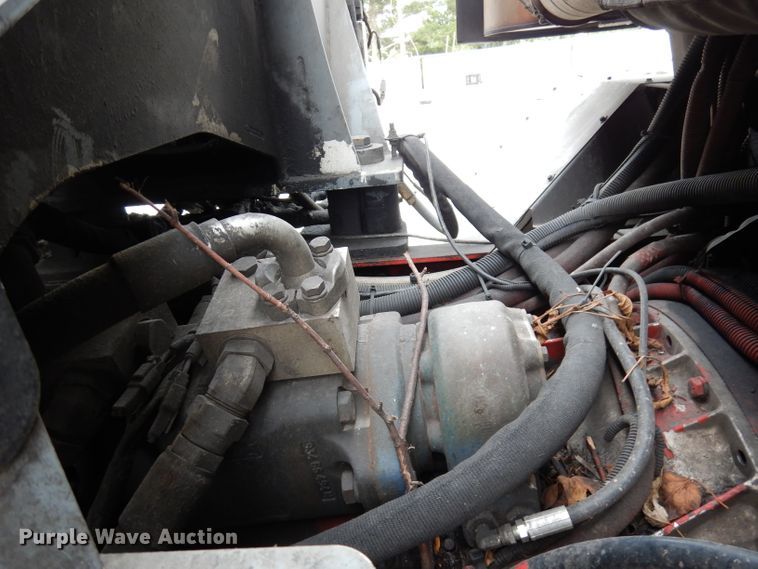 image for item DG0855 2011 Crane Carrier LET2-26-UNK  refuse truck