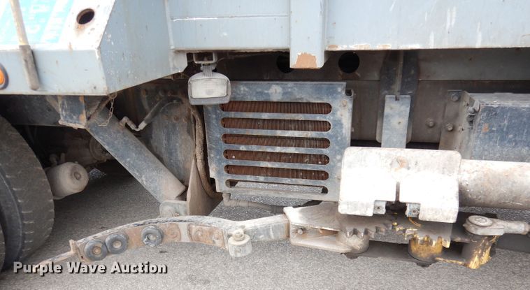 image for item DG0855 2011 Crane Carrier LET2-26-UNK  refuse truck