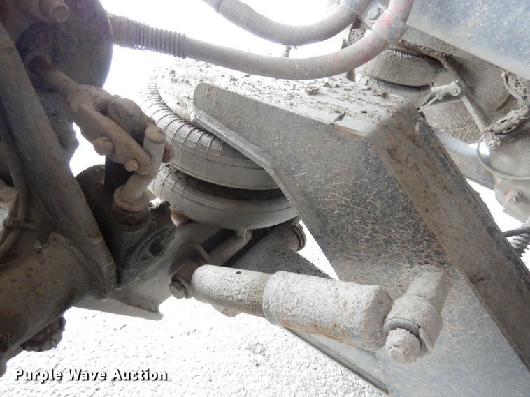 image for item DG0855 2011 Crane Carrier LET2-26-UNK  refuse truck