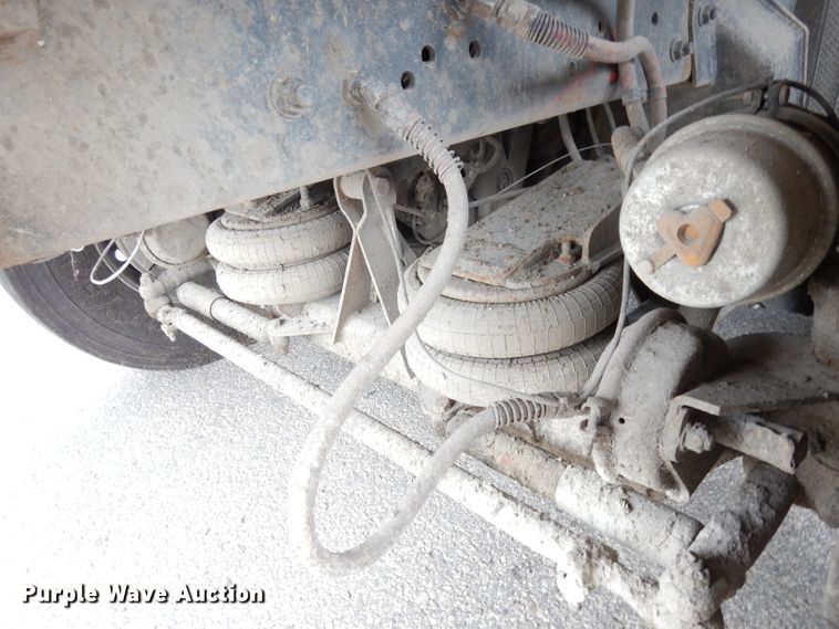 image for item DG0855 2011 Crane Carrier LET2-26-UNK  refuse truck